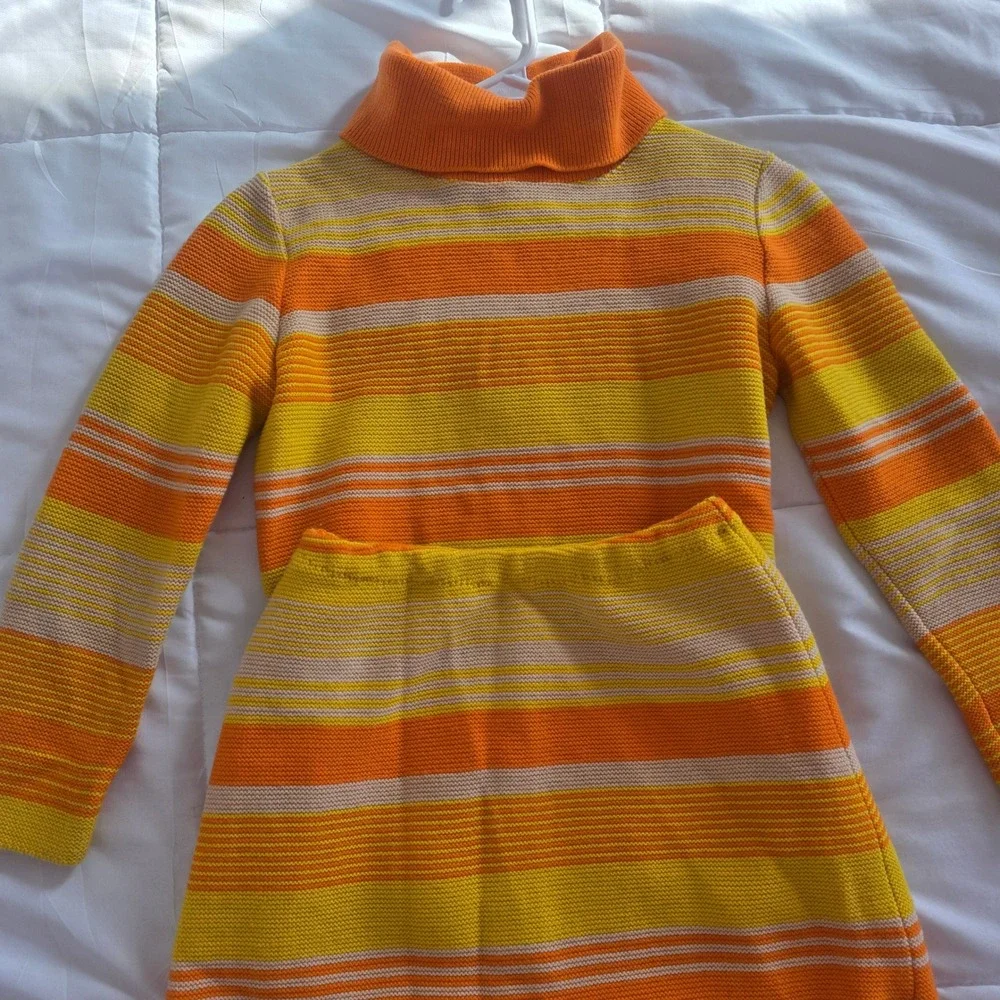 Neusteters‎ Vintage Striped Sweater Skirt Set Orange Yellow Mock Neck